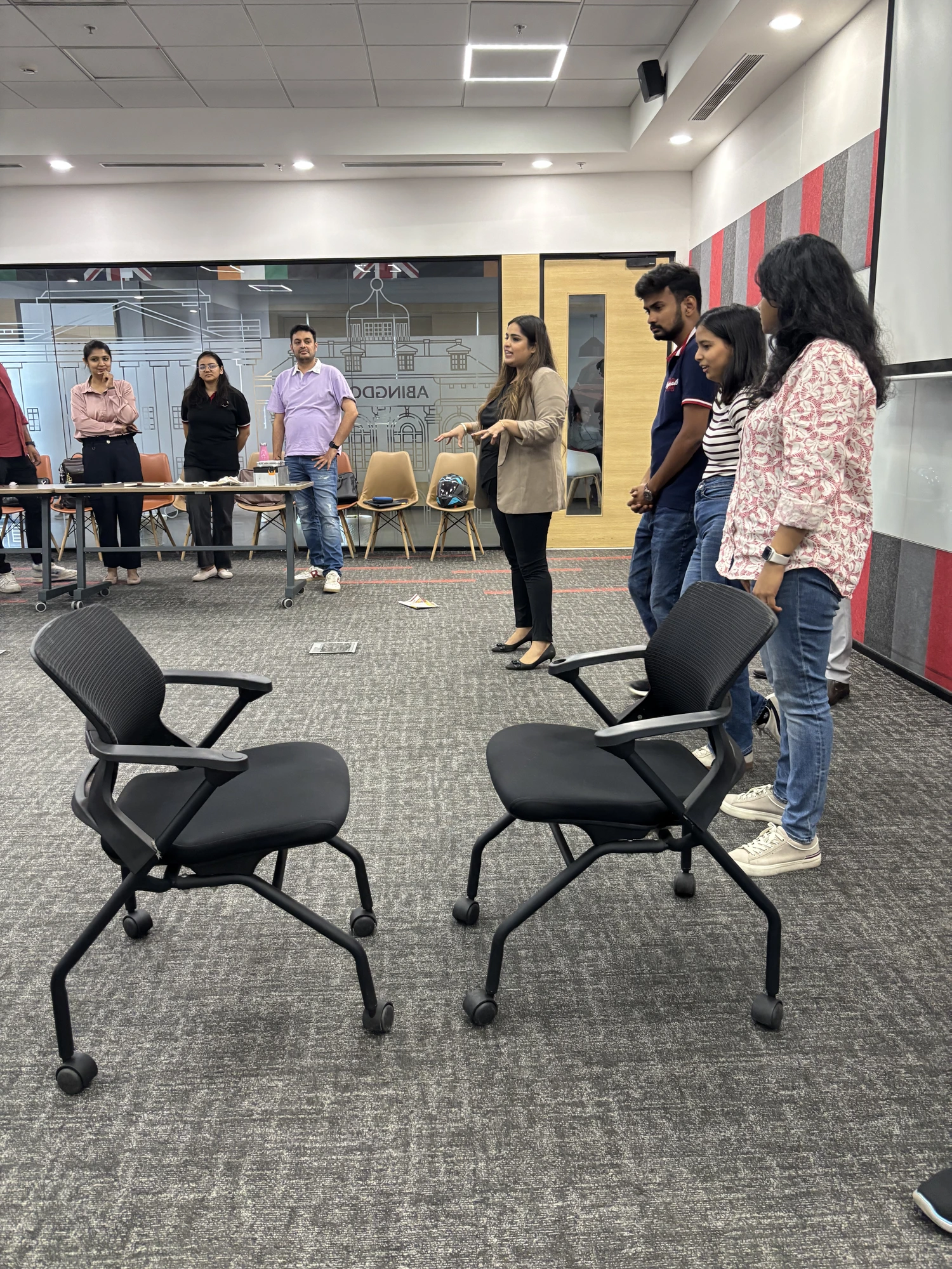 Jasmeen Kaur training a room