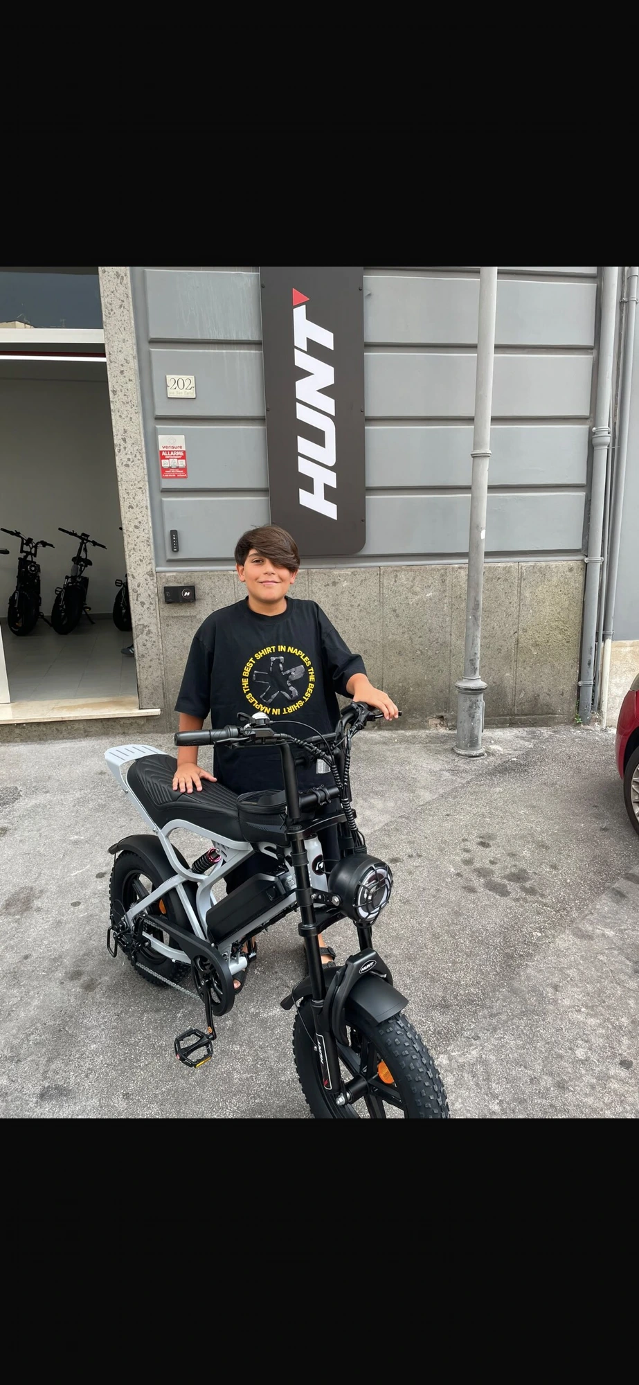Cliente Hunt Bikes con la sua e-bike