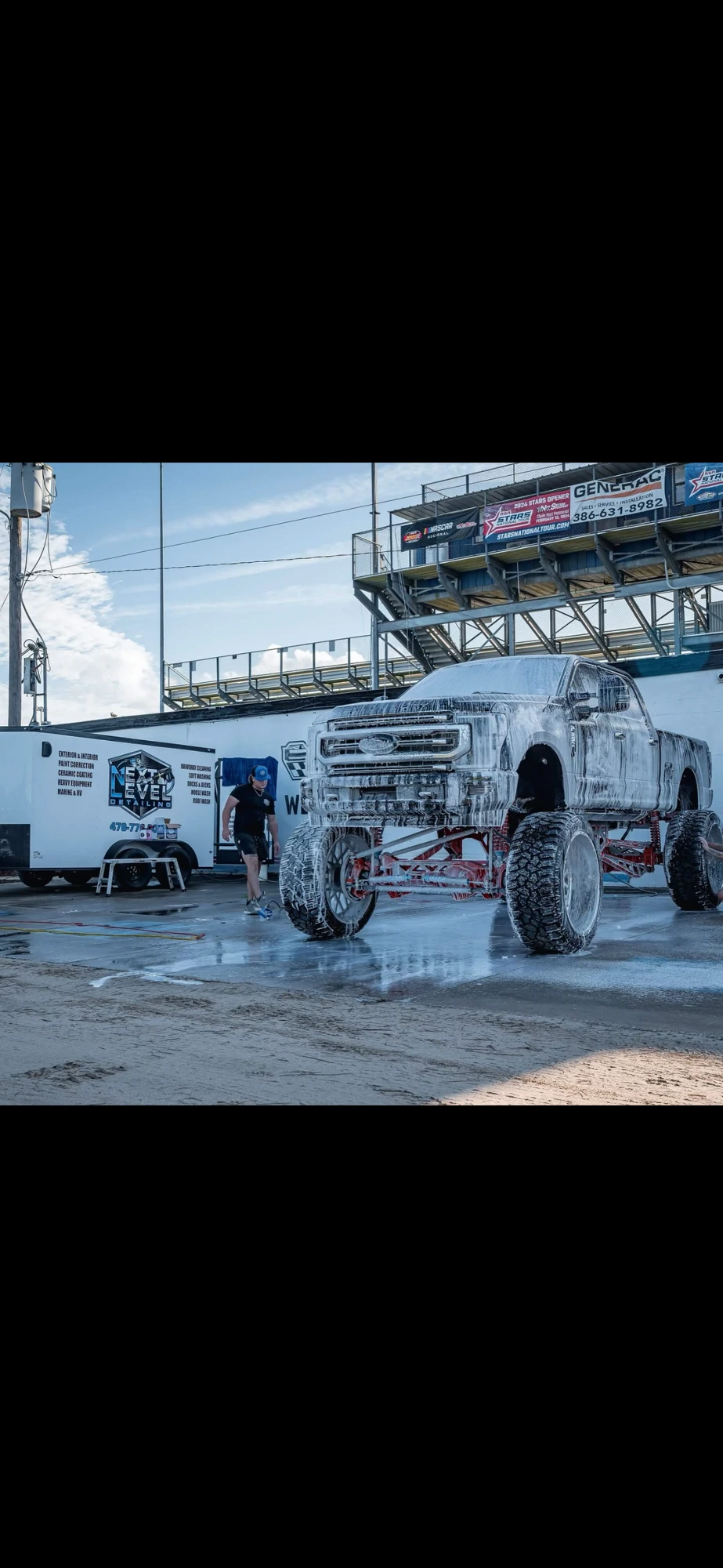 Foam bath on a lifted Super Duty