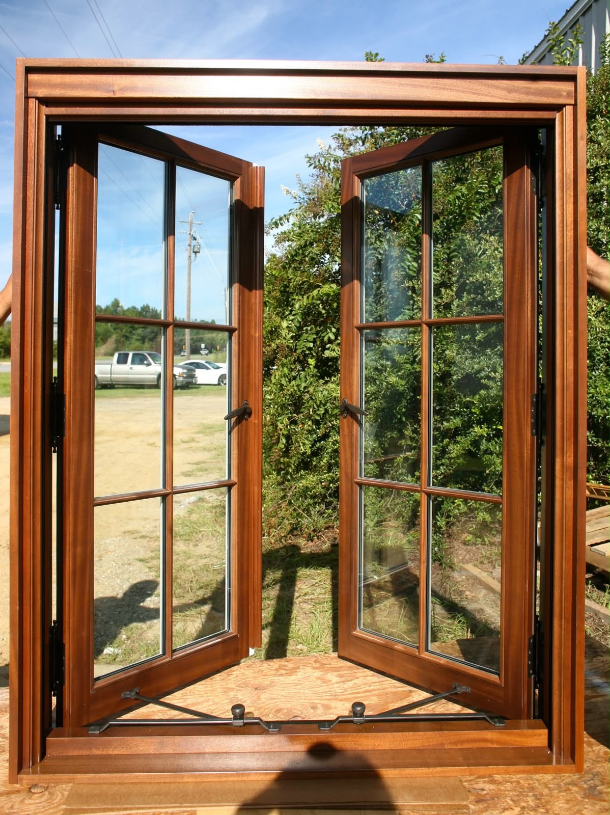 Ventana francesa imitación madera