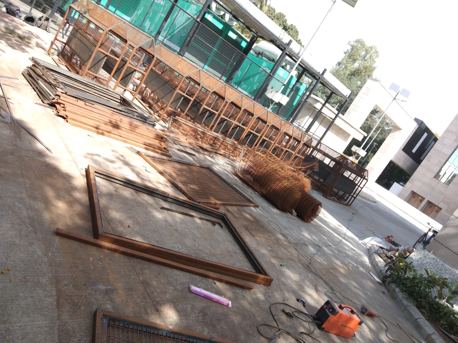 Custom Steel Gates & Enclosures